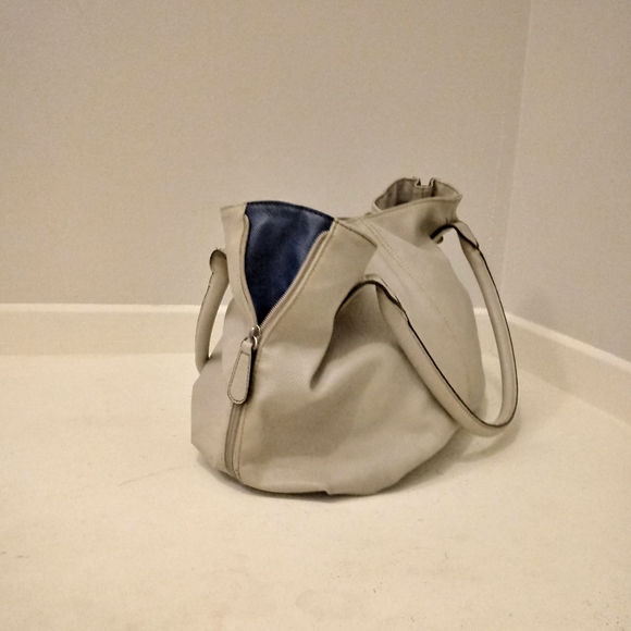 Nine west womens handbag - Picture 2 of 3